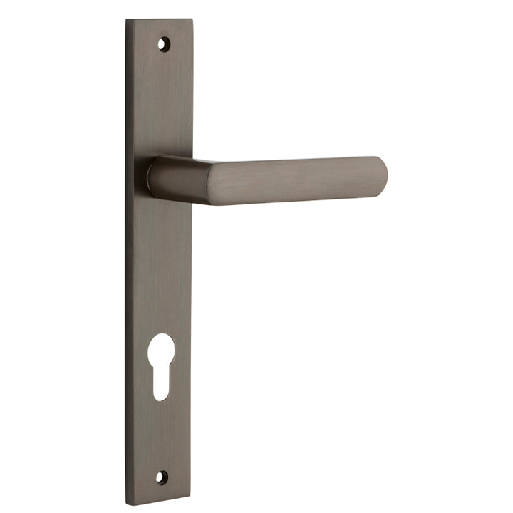 Osaka Lever - Rectangular Backplate Signature Brass