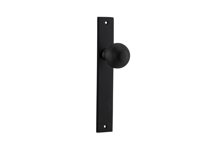 Guildford Knob - Rectangular Backplate Matt Black
