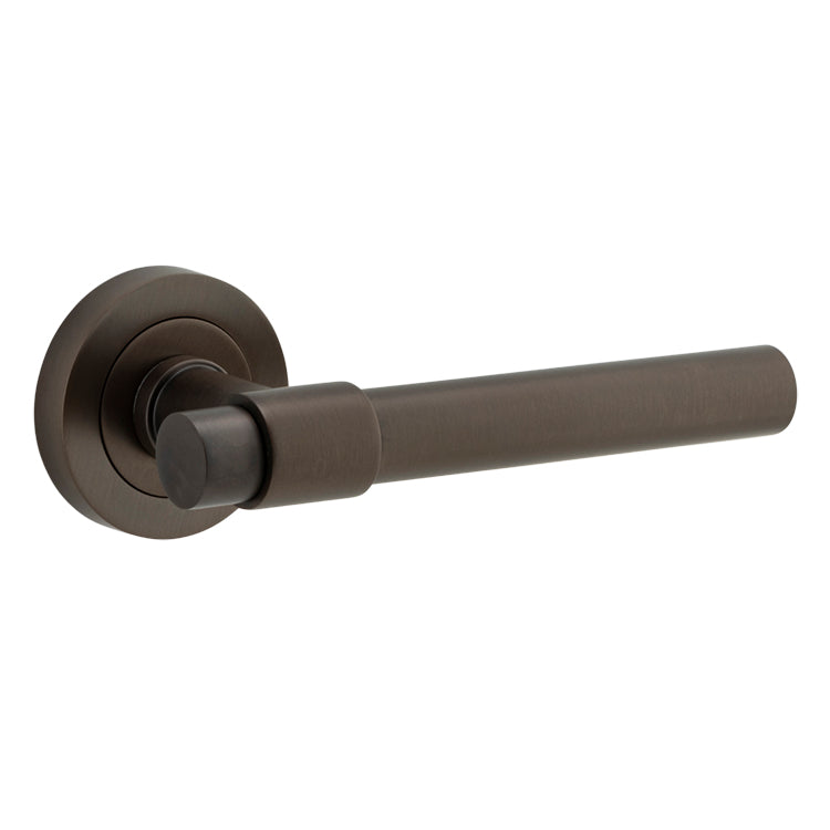 Helsinki Lever - Round Rose Signature Brass