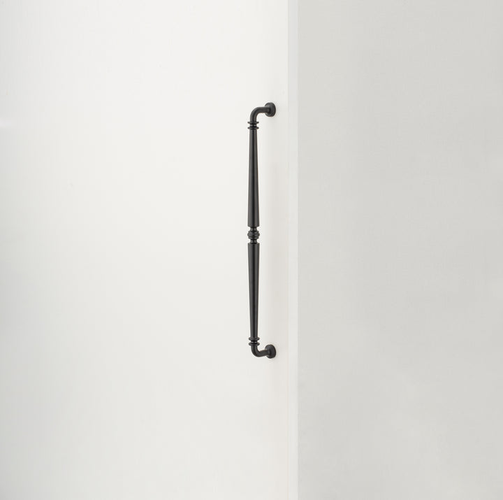 Sarlat Pull Handle - 600mm Matt Black