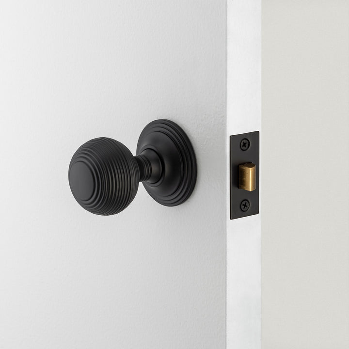 Guildford Knob - Round Rose Matt Black
