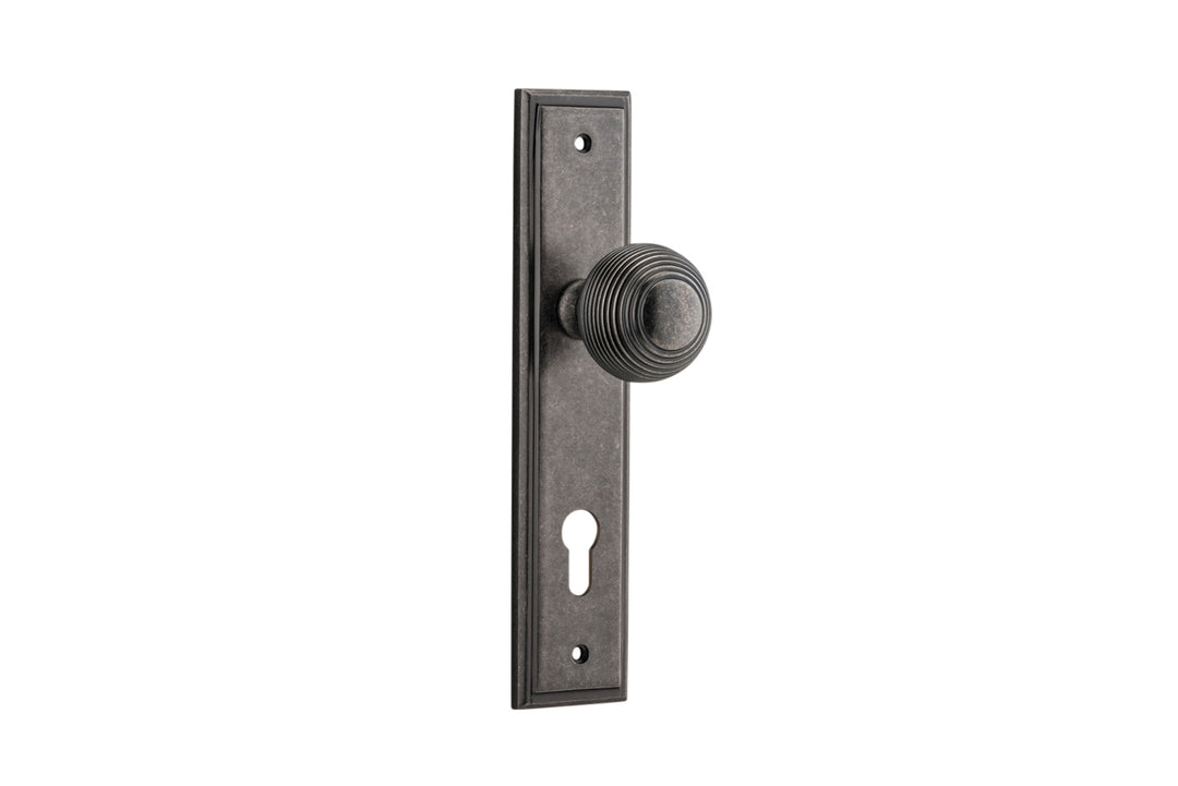Guildford Knob - Stepped Backplate Distressed Nickel
