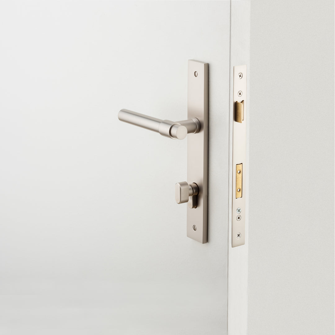 Helsinki Lever - Rectangular Backplate Entrance Kit with High Security Lock Satin Nickel