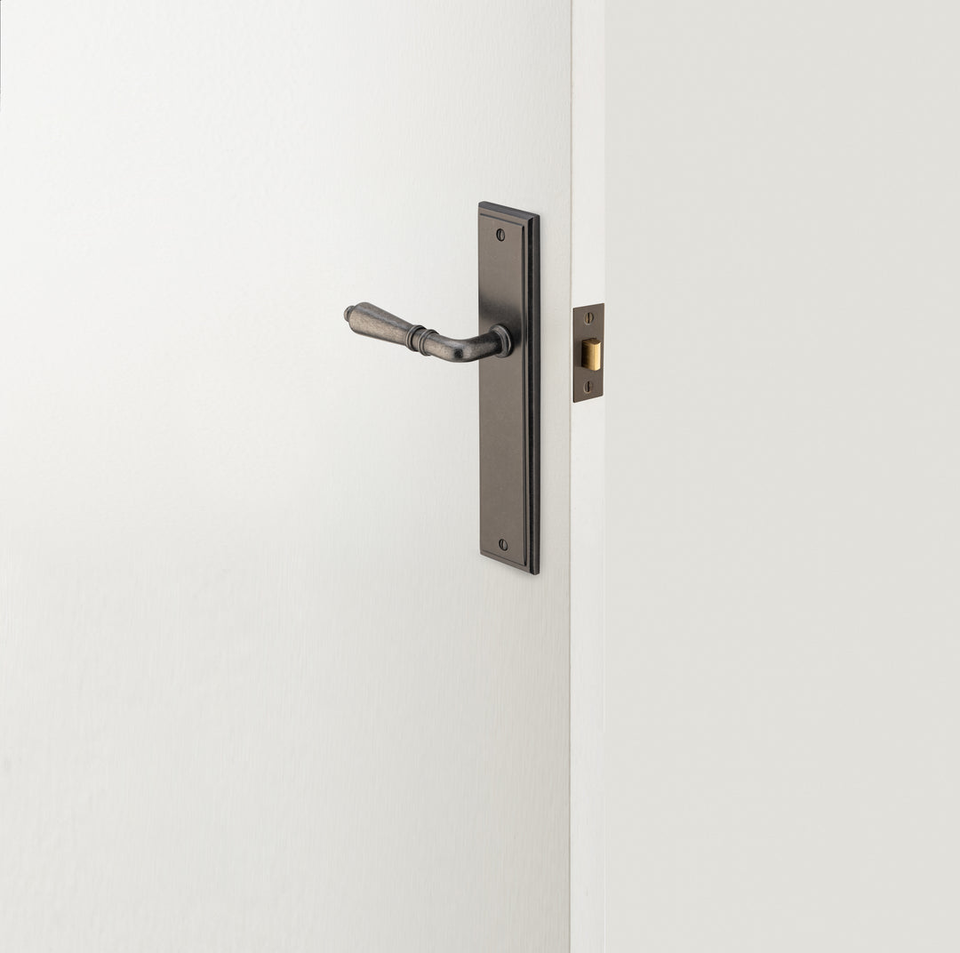 Sarlat Lever - Stepped Backplate Passage Kit Distressed Nickel