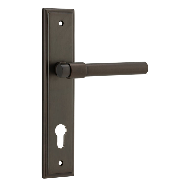 Helsinki Lever - Stepped Backplate Signature Brass