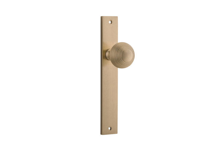 Guildford Knob - Rectangular Backplate Brushed Brass