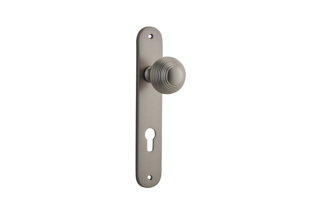 Guildford Knob - Oval Backplate Satin Nickel