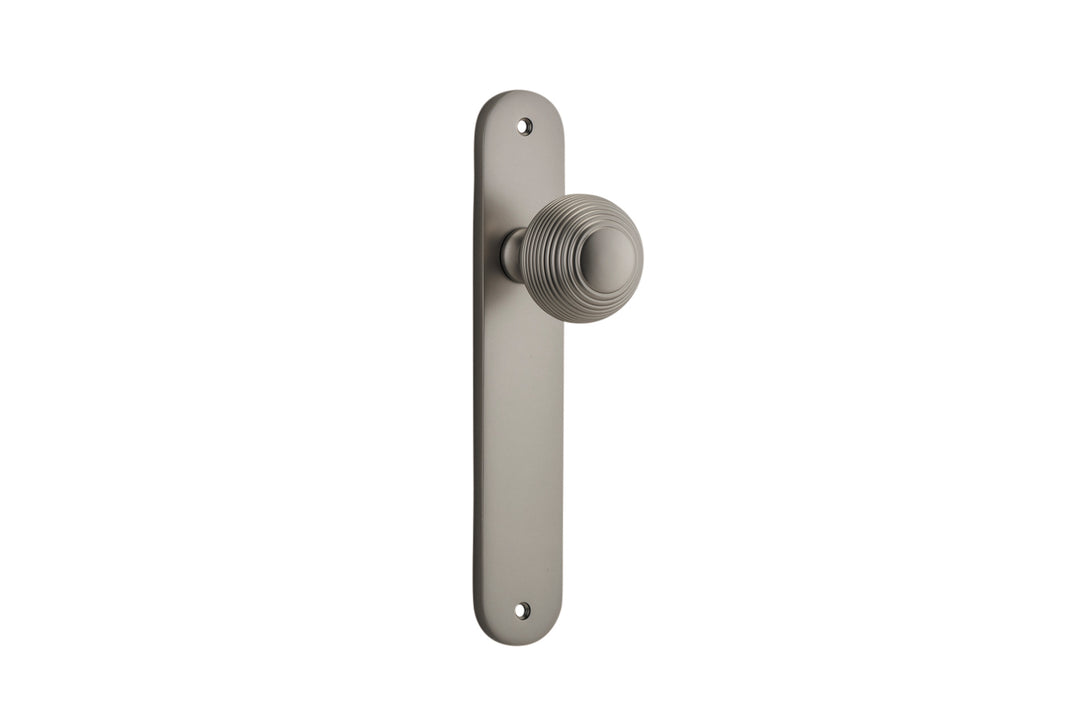 Guildford Knob - Oval Backplate Satin Nickel