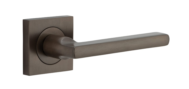 Baltimore Lever - Square Rose Signature Brass