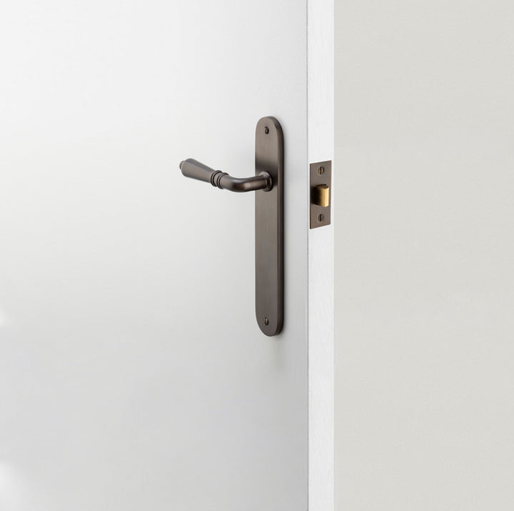 Sarlat Lever - Oval Backplate Passage Kit Signature Brass