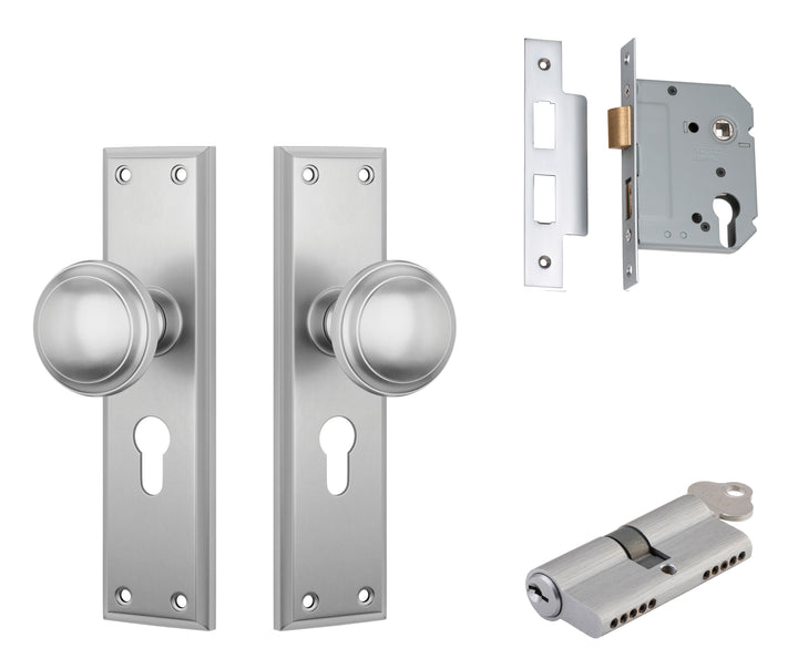 Door Knob Milton Satin Chrome Key / Key Entrance Set