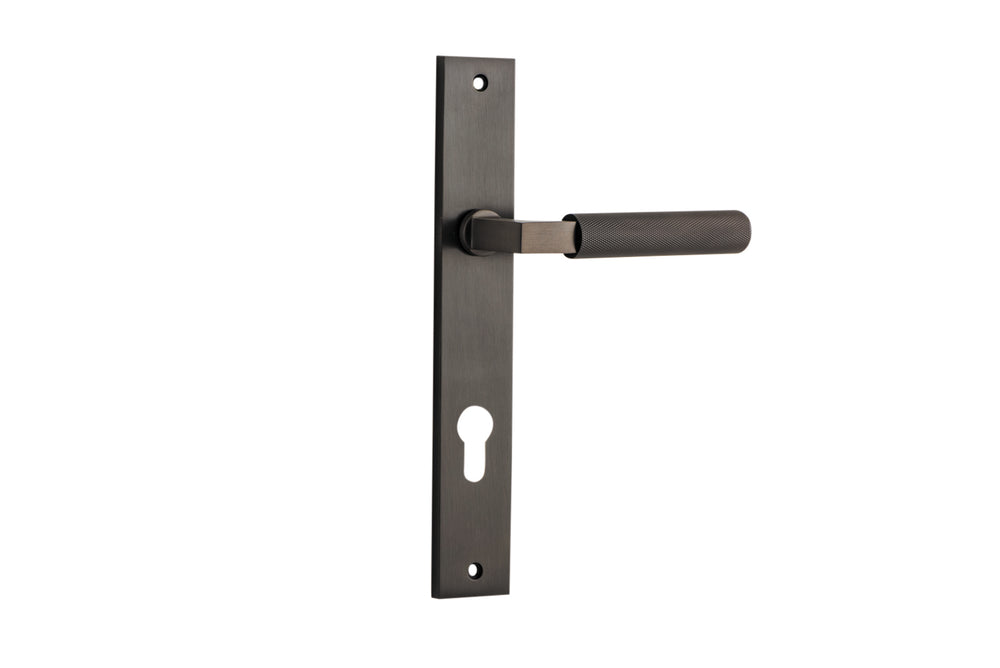 Brunswick Lever - Rectangular Backplate Signature Brass