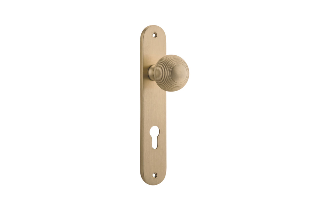 Guildford Knob - Oval Backplate Brushed Brass