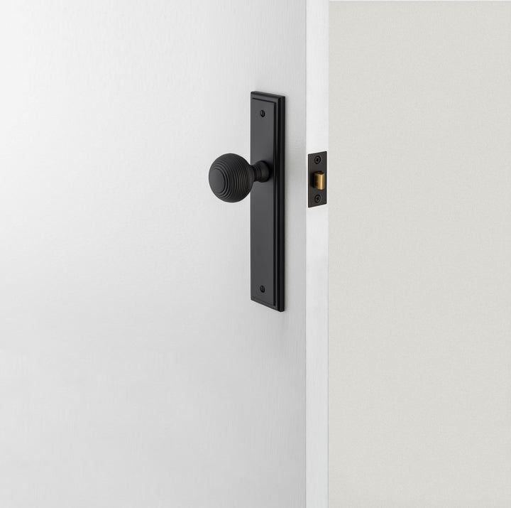 Guildford Knob - Stepped Backplate Passage Kit Matt Black
