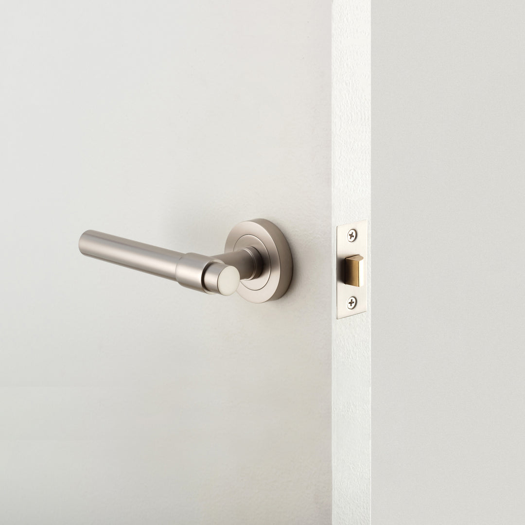 Helsinki Lever - Round Rose Satin Nickel