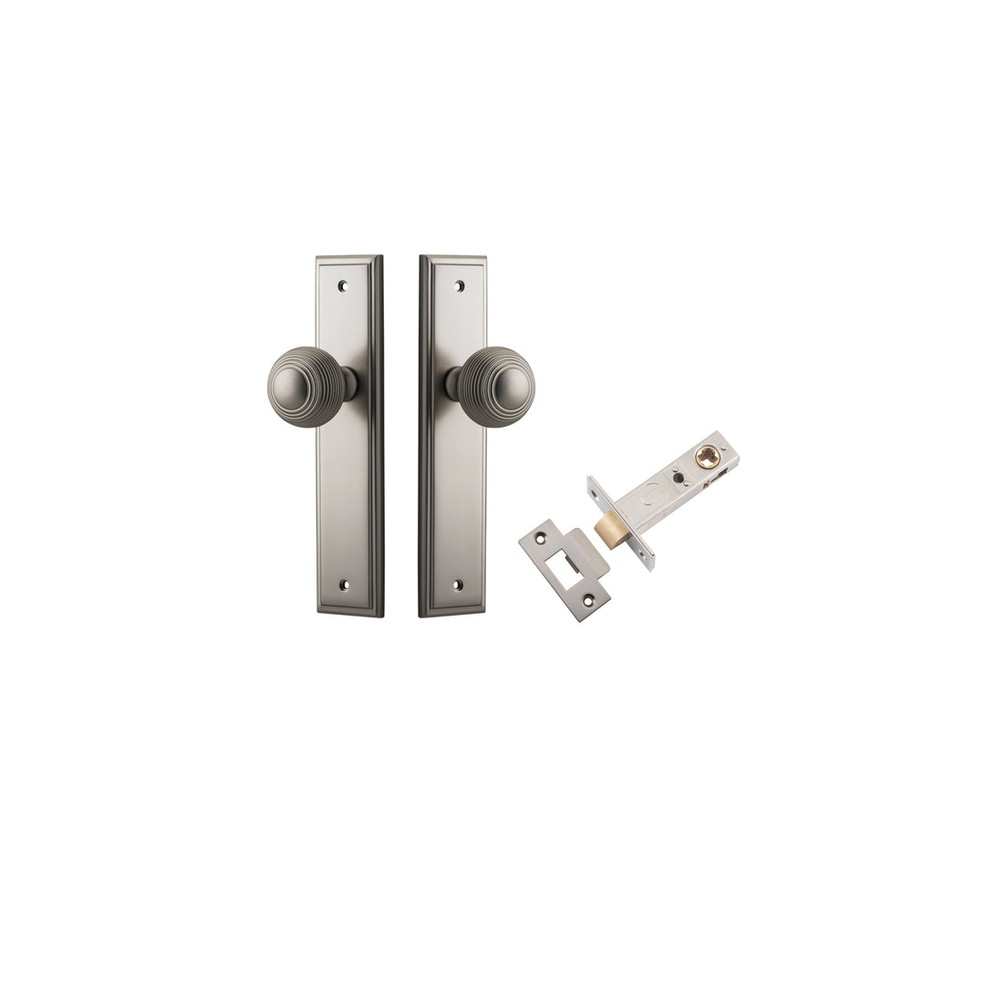 Guildford Knob - Stepped Backplate Passage Kit Satin Nickel