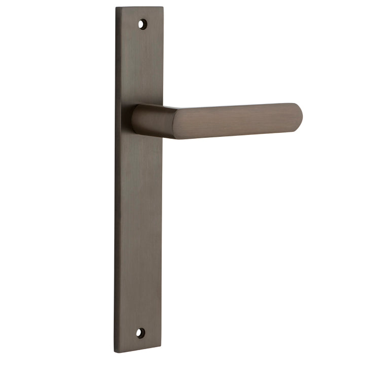 Osaka Lever - Rectangular Backplate Signature Brass